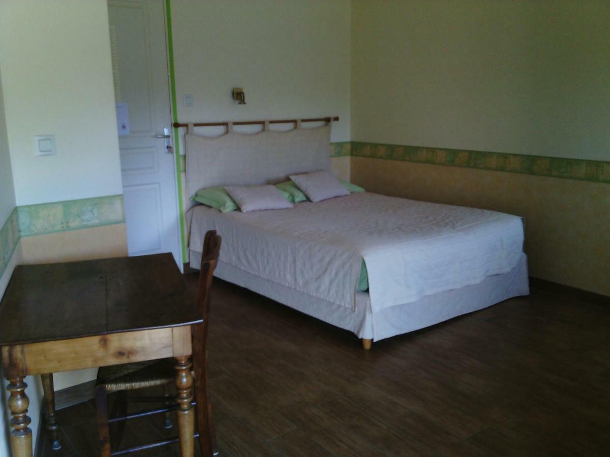 Bed and Breakfast La Roche Saint-Etienne-en-Cogles Экстерьер фото