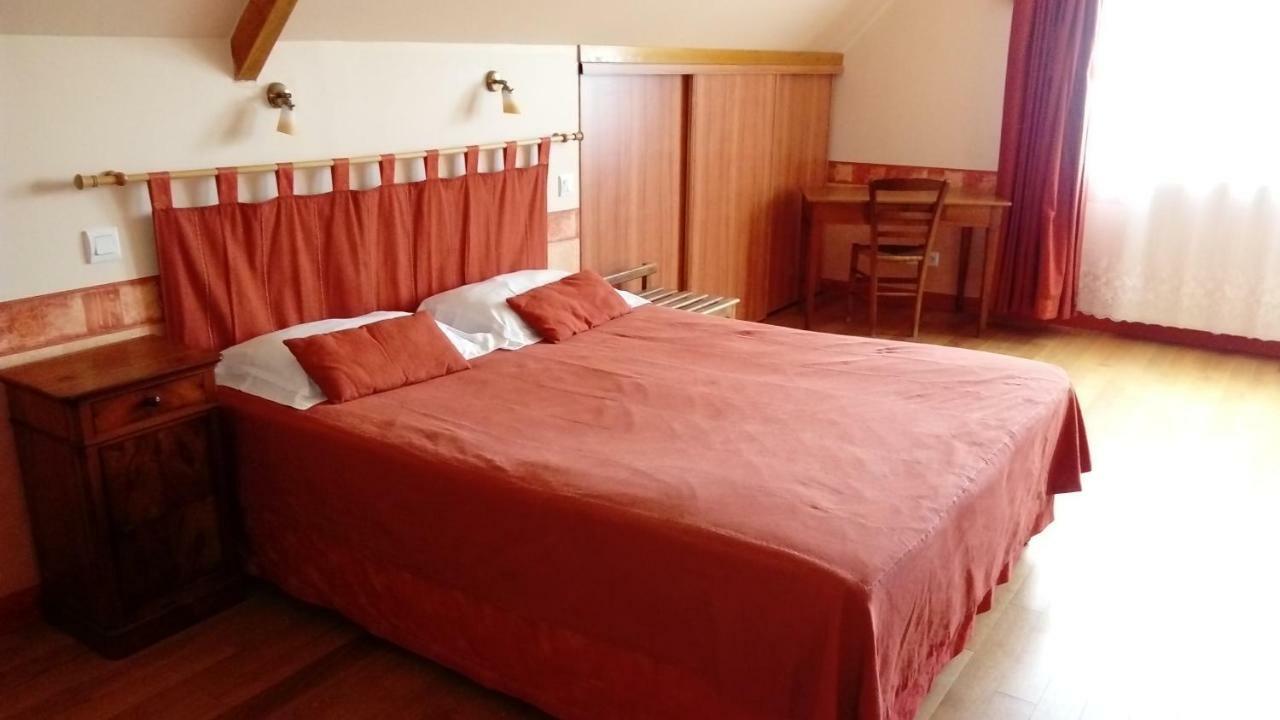 Bed and Breakfast La Roche Saint-Etienne-en-Cogles Экстерьер фото
